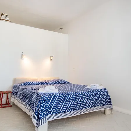 Blue Vista C-actus-stylish Patmos Town